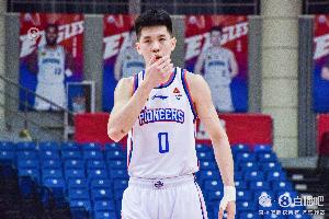 Kaiyun Sports-炸裂输出！林庭谦打满半场12中9狂轰24分4助 三分5中4